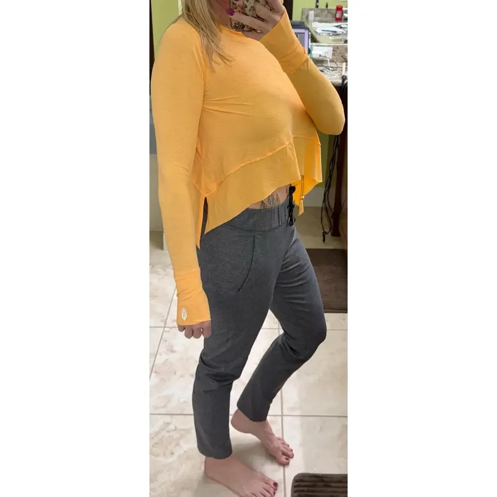 FREE PEOPLE MOVEMENT XS light orange Breezy Tempo long sleeve $50.00 retail NWOT